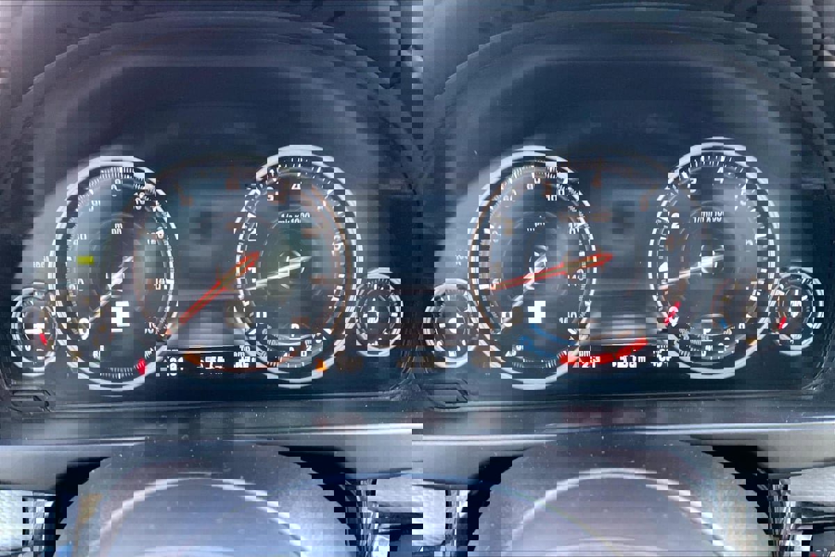 Used 2019 BMW X6 xDrive50i w/ M Sport Package image 20