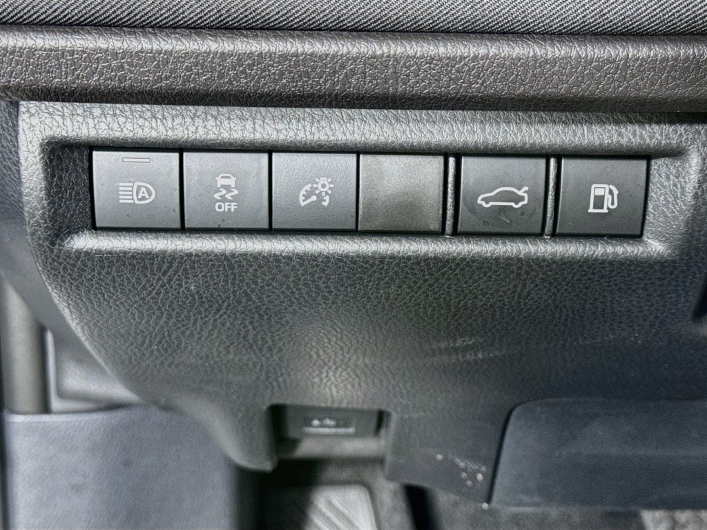 Used 2026 Toyota Camry LE FWD image 19
