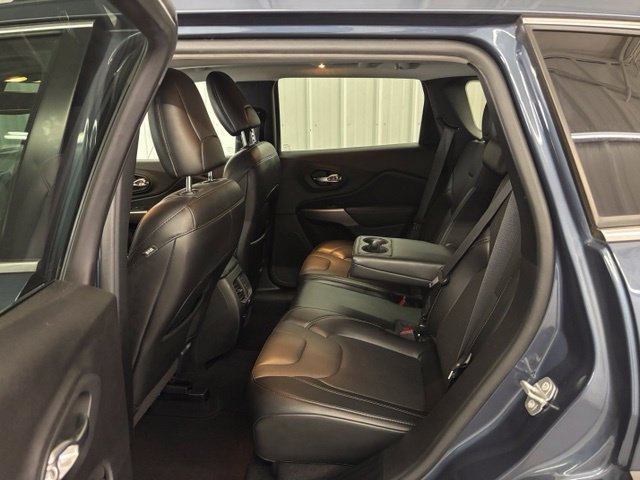 Used 2021 Jeep Cherokee Limited AWD/4WD image 12