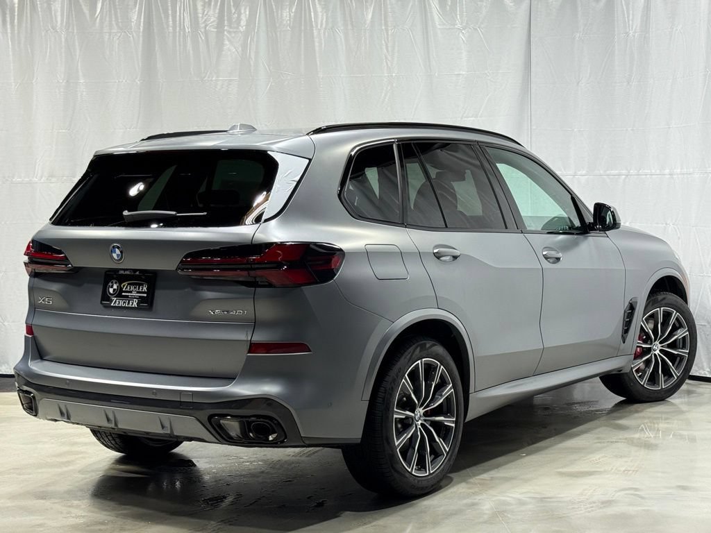Used 2026 BMW X5 xDrive40i w/ M Sport Package AWD/4WD image 6