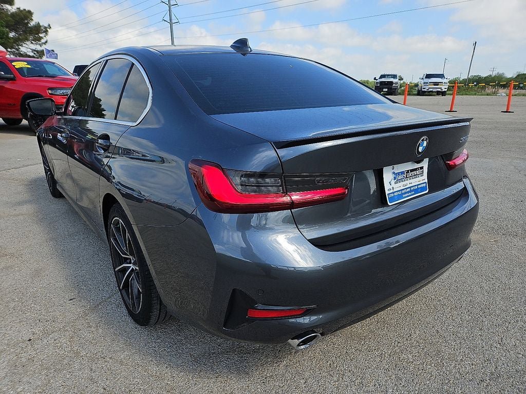 Used 2022 BMW 330i Sedan w/ Convenience Package RWD image 5