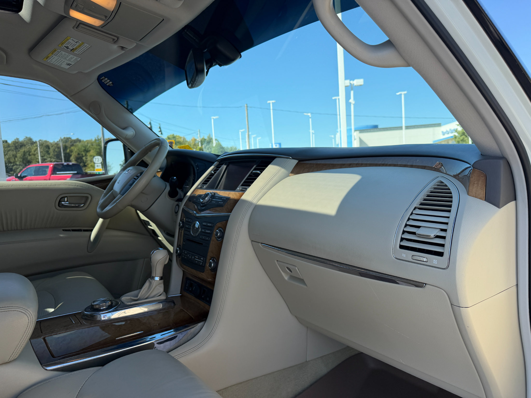 Used 2013 INFINITI QX56 4WD w/ Theater Pkg image 18
