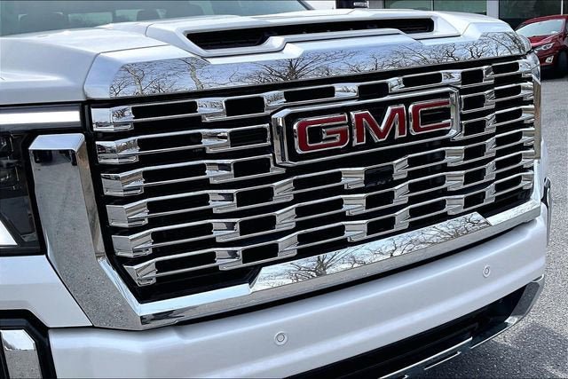 Certified 2024 GMC Sierra 2500 Denali w/ Denali Reserve Package AWD/4WD image 32