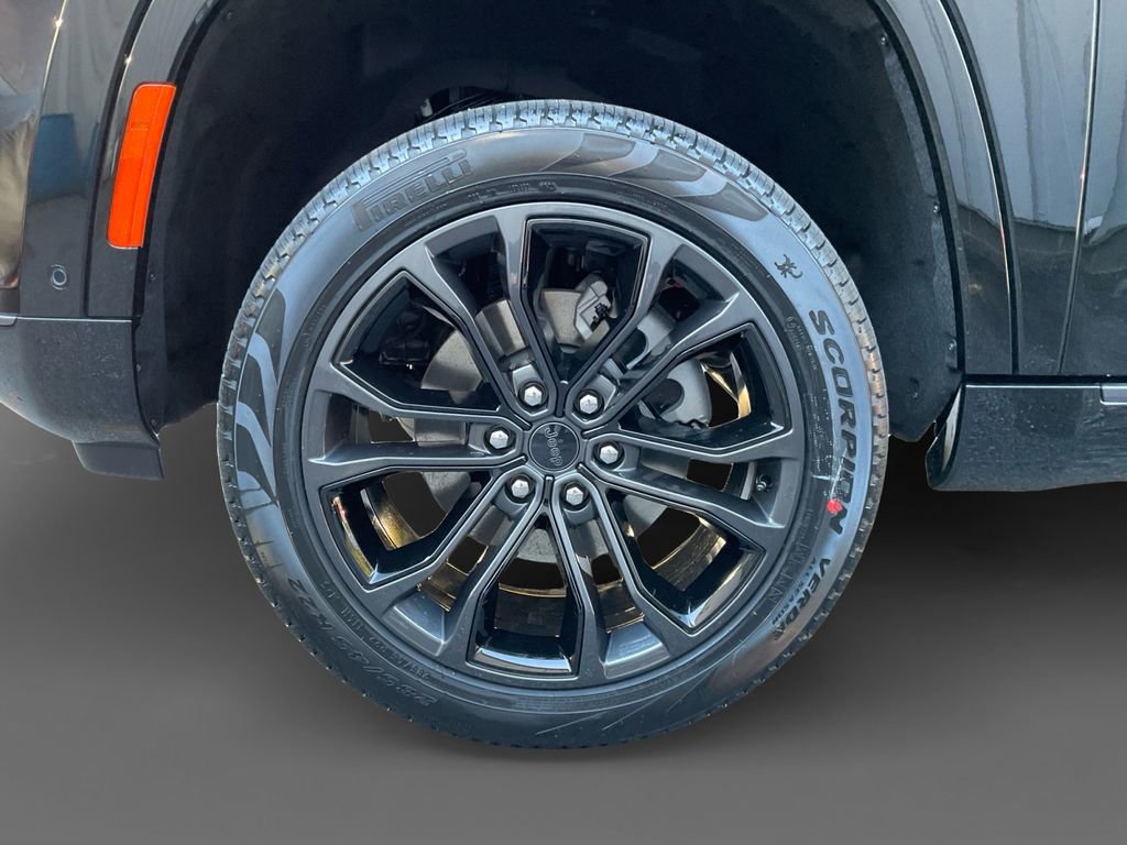 New 2026 Jeep Grand Wagoneer Summit image 15