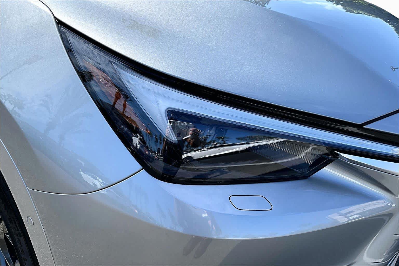 New 2026 Lexus TX 500h AWD image 21
