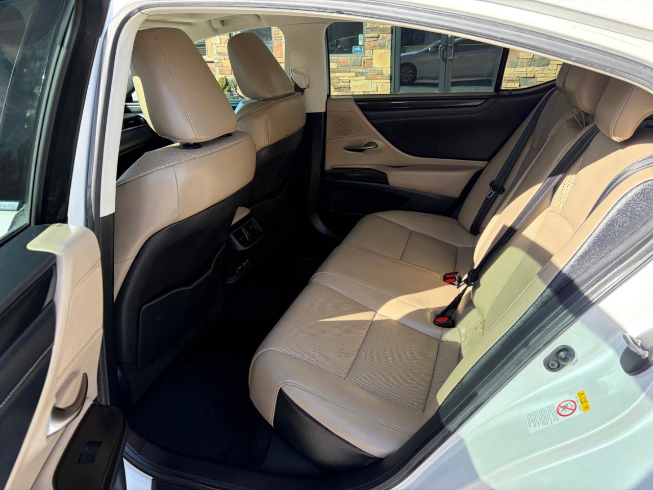 Used 2019 Lexus ES 350 w/ Accessory Package 2 image 5