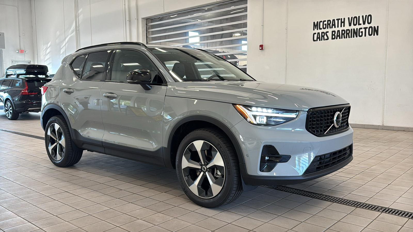 New 2026 Volvo XC40 B5 Plus w/ Protection Package Premier AWD/4WD image 3