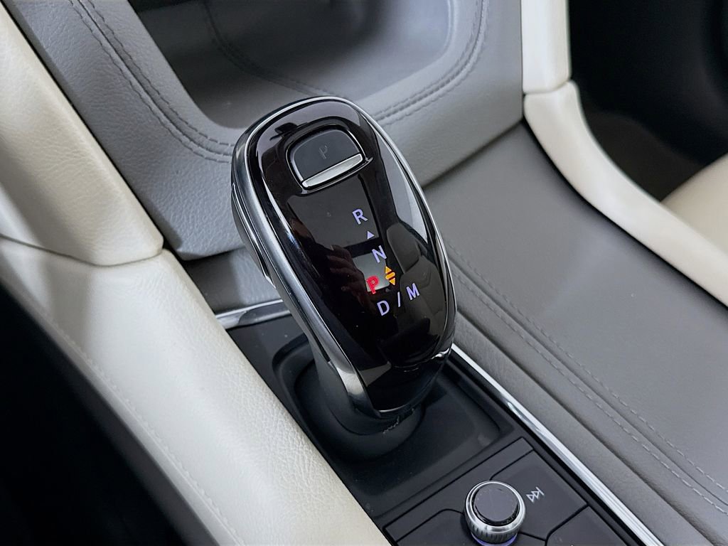 New 2025 Cadillac XT5 Premium Luxury w/ Technology Package image 17