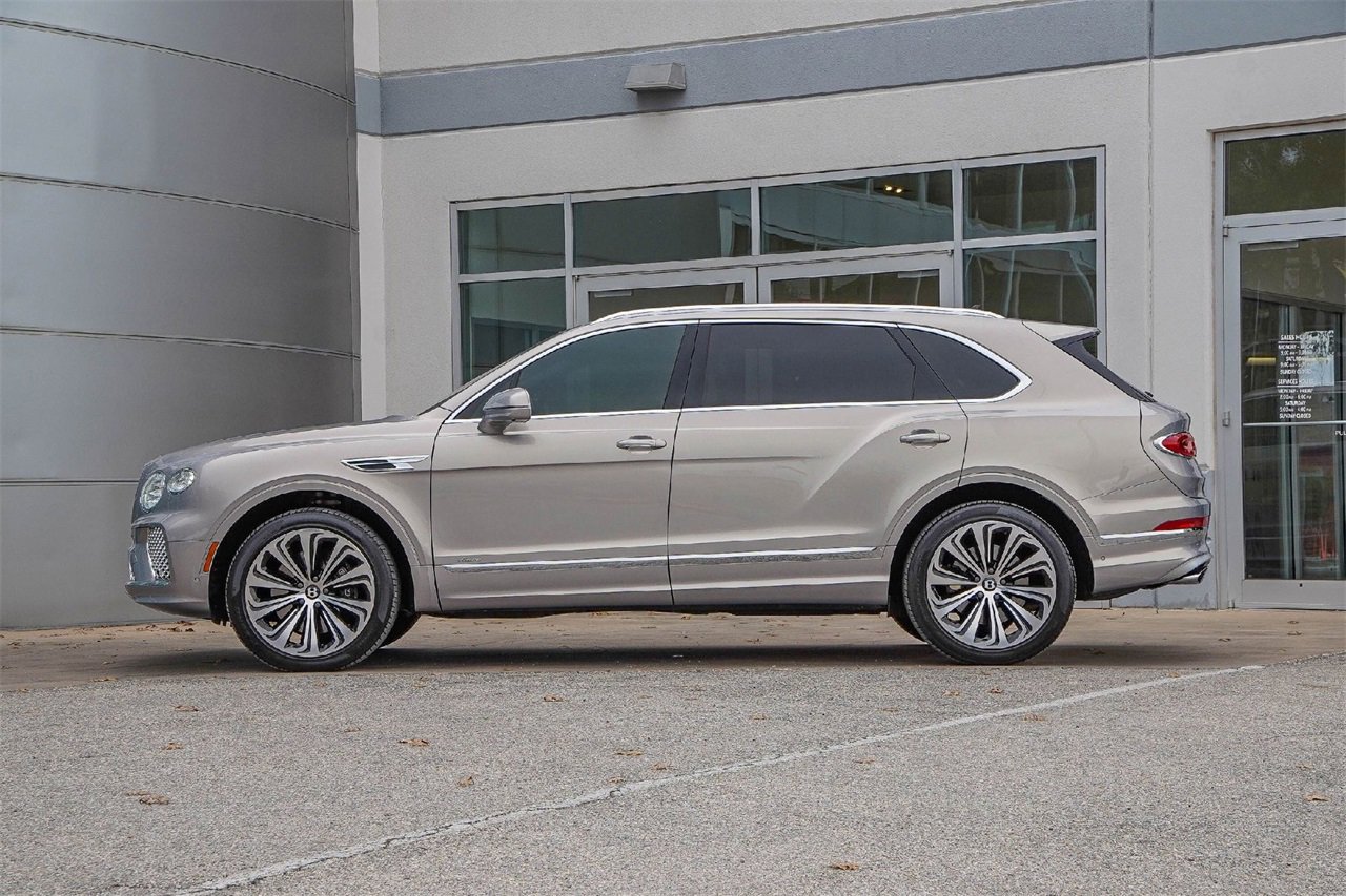 Certified 2024 Bentley Bentayga Extended Wheelbase image 13