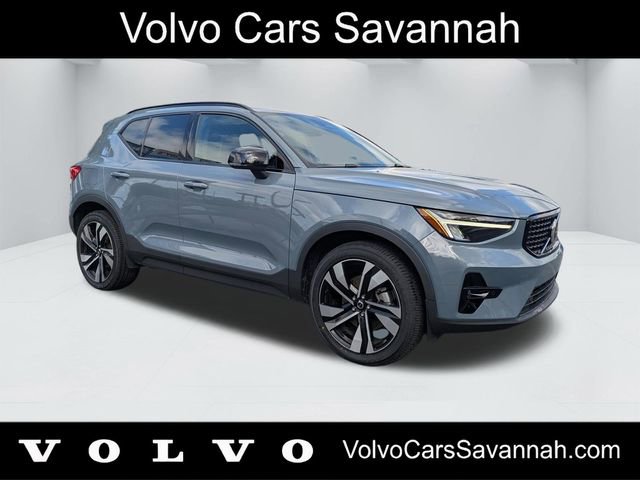 Certified 2023 Volvo XC40 B5 Plus w/ Climate Package