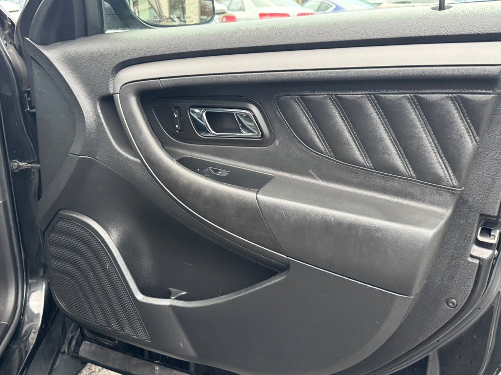 Used 2011 Ford Taurus SEL w/ 201A Rapid Spec Order Code image 21