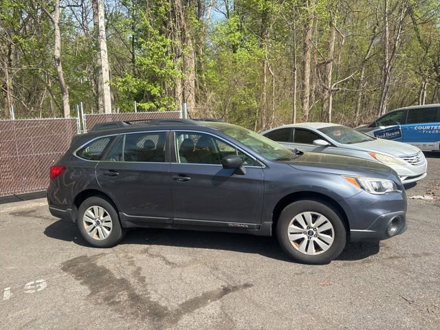 Used 2017 Subaru Outback 2.5i image 4