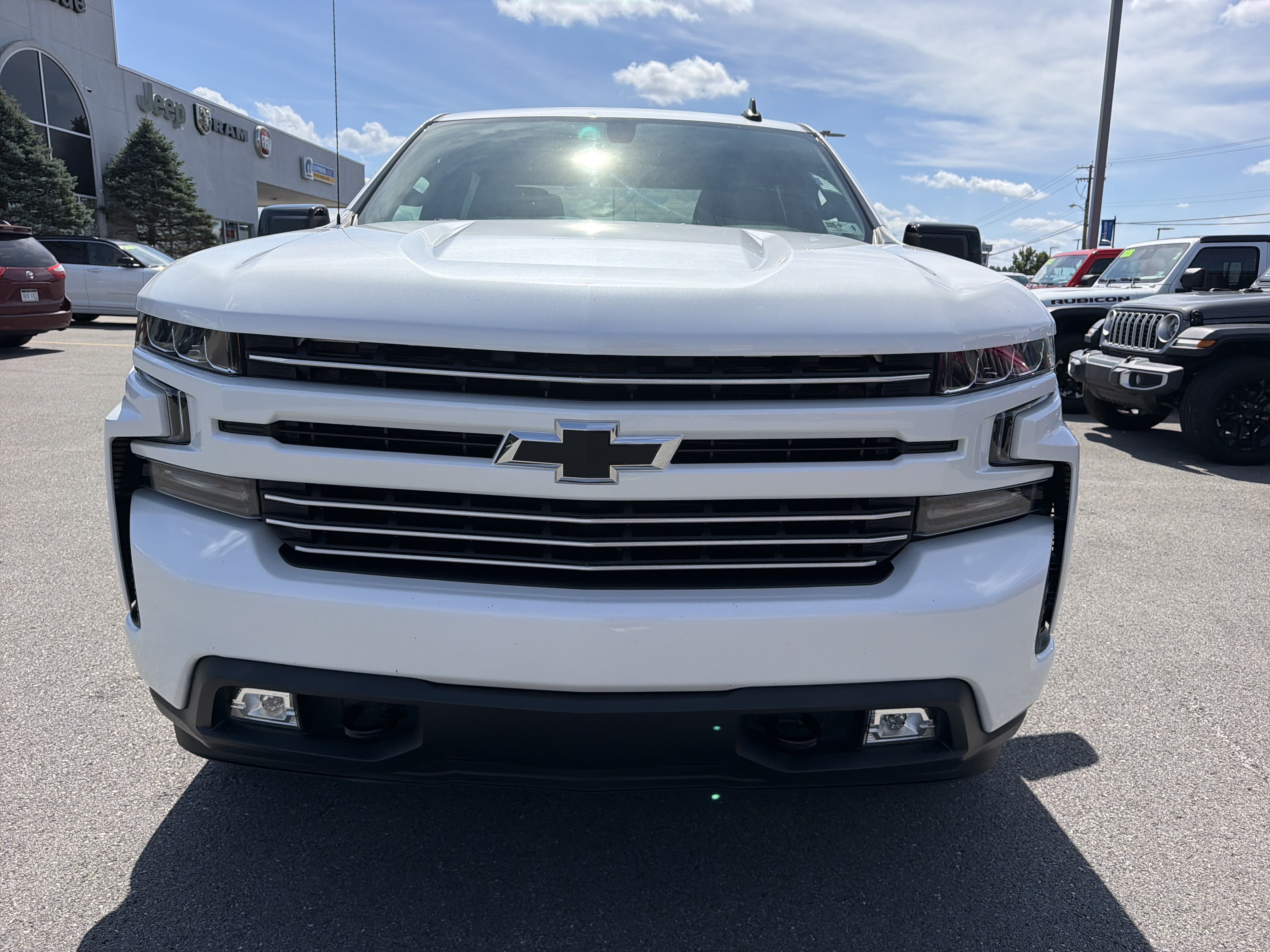 Used 2020 Chevrolet Silverado 1500 RST w/ All-Star Edition AWD/4WD image 2