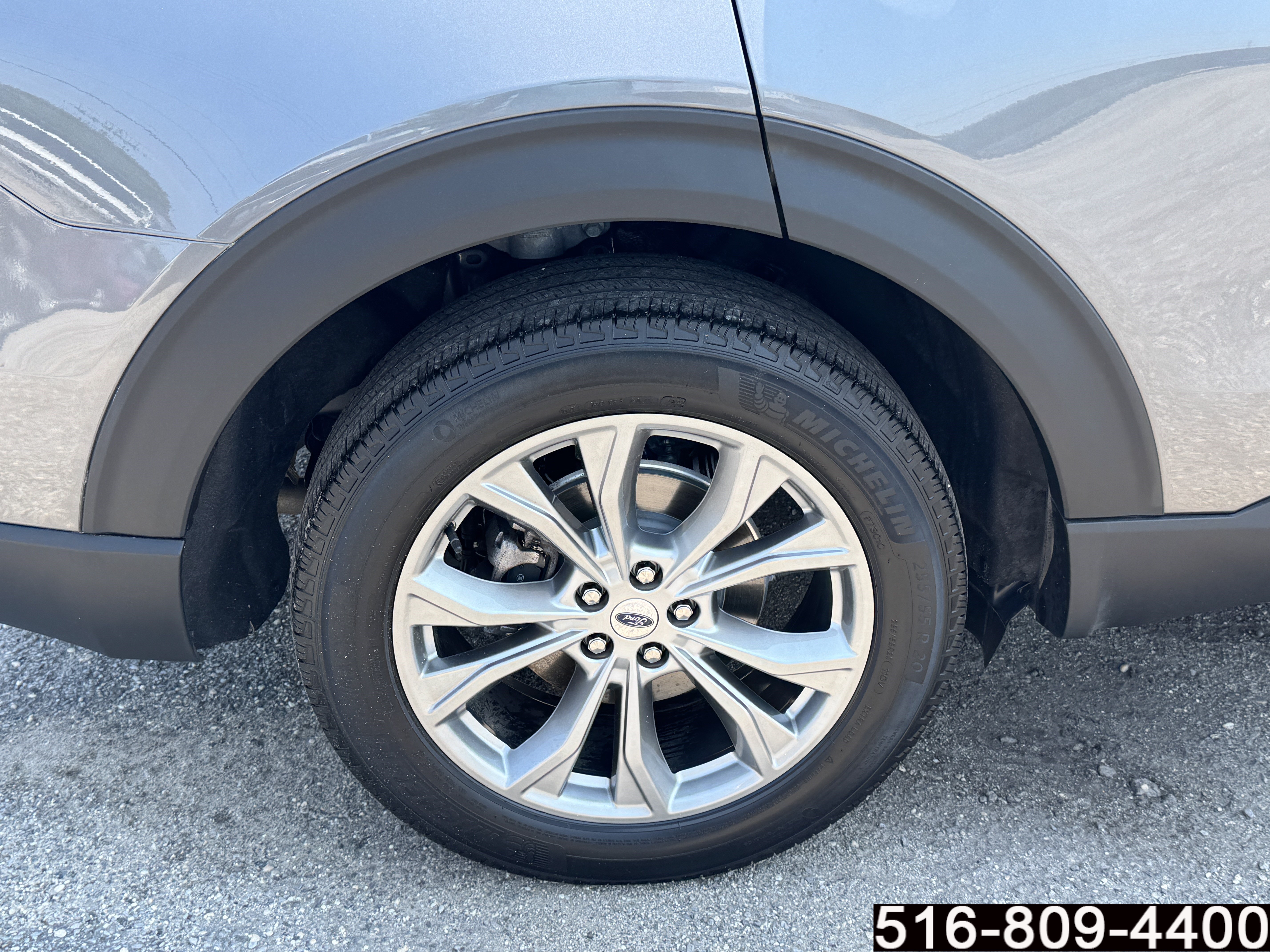 Used 2023 Ford Explorer XLT w/ Equipment Group 202A AWD/4WD image 12