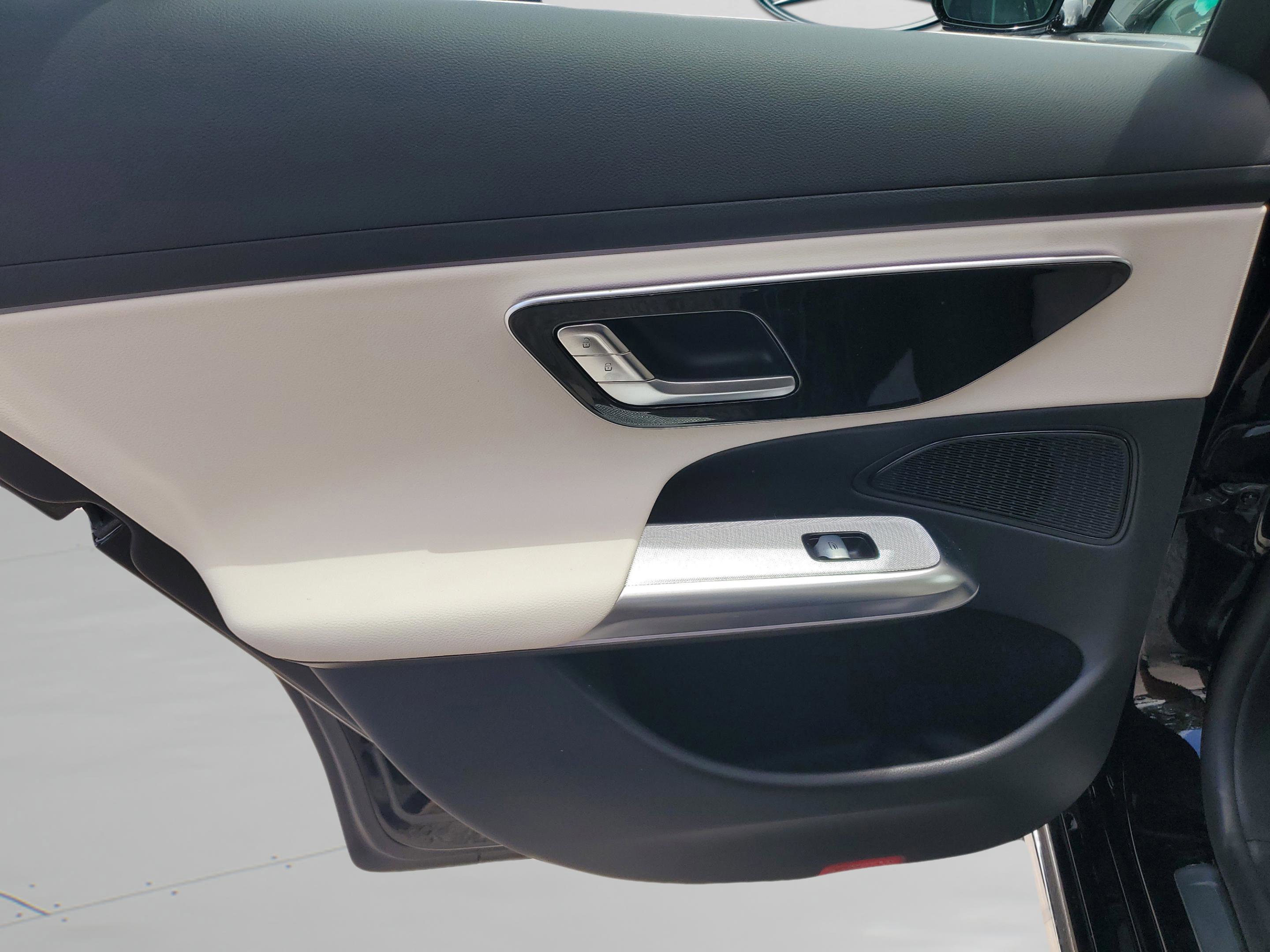 Certified 2025 Mercedes-Benz E 350 Sedan image 27