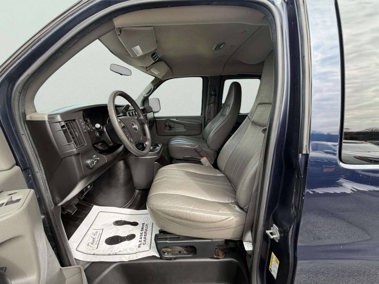 Used 2010 GMC Savana 2500 LS w/ Power Package image 11