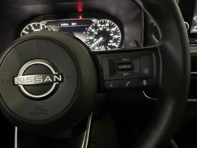 Used 2023 Nissan Rogue SV image 16