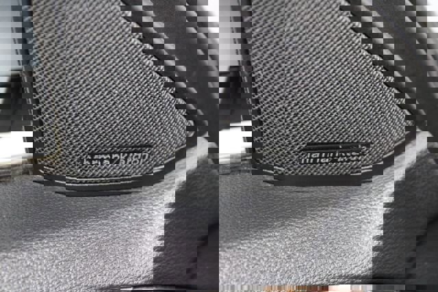 Used 2013 Mercedes-Benz E 400 Sport Sedan w/ Premium 1 Pkg image 11