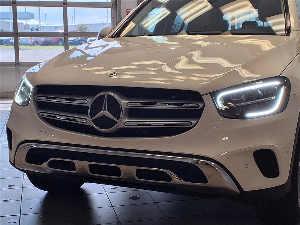 Used 2021 Mercedes-Benz GLC 300 4MATIC image 23