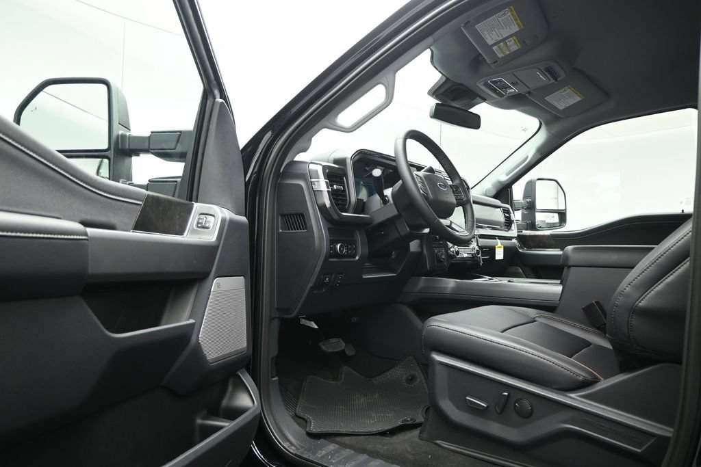 New 2026 Ford F450 Lariat w/ Lariat Premium Package AWD/4WD image 6