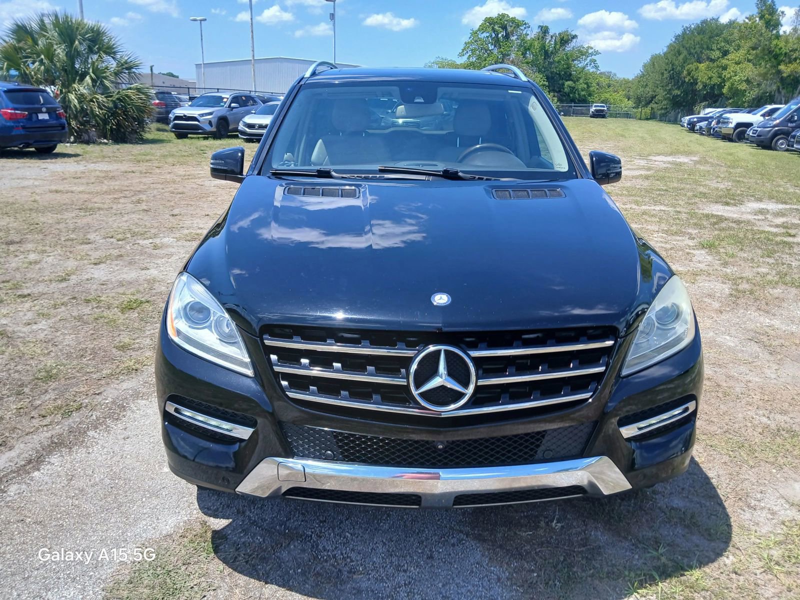 Used 2015 Mercedes-Benz ML 250 BlueTEC 4MATIC w/ Premium 1 Package image 3
