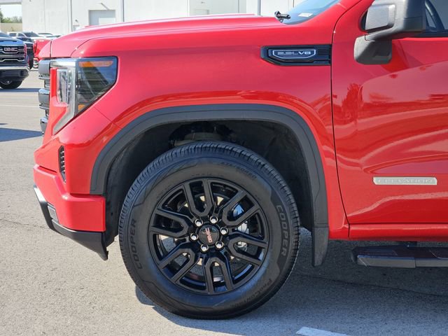 Used 2023 GMC Sierra 1500 Elevation w/ LPO, Elevation Black Package AWD/4WD image 10