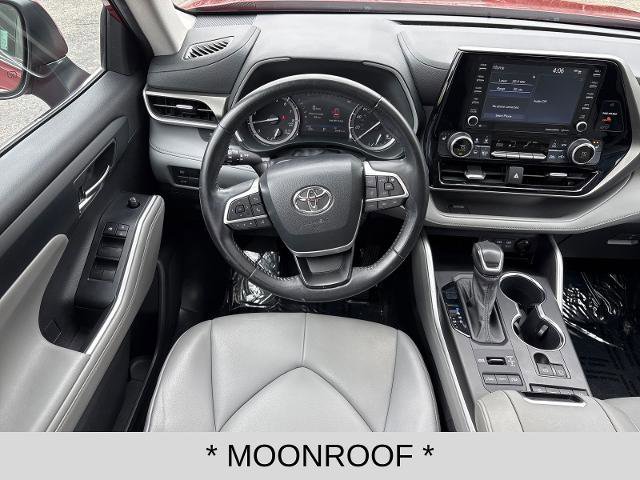 Used 2022 Toyota Highlander XLE image 13