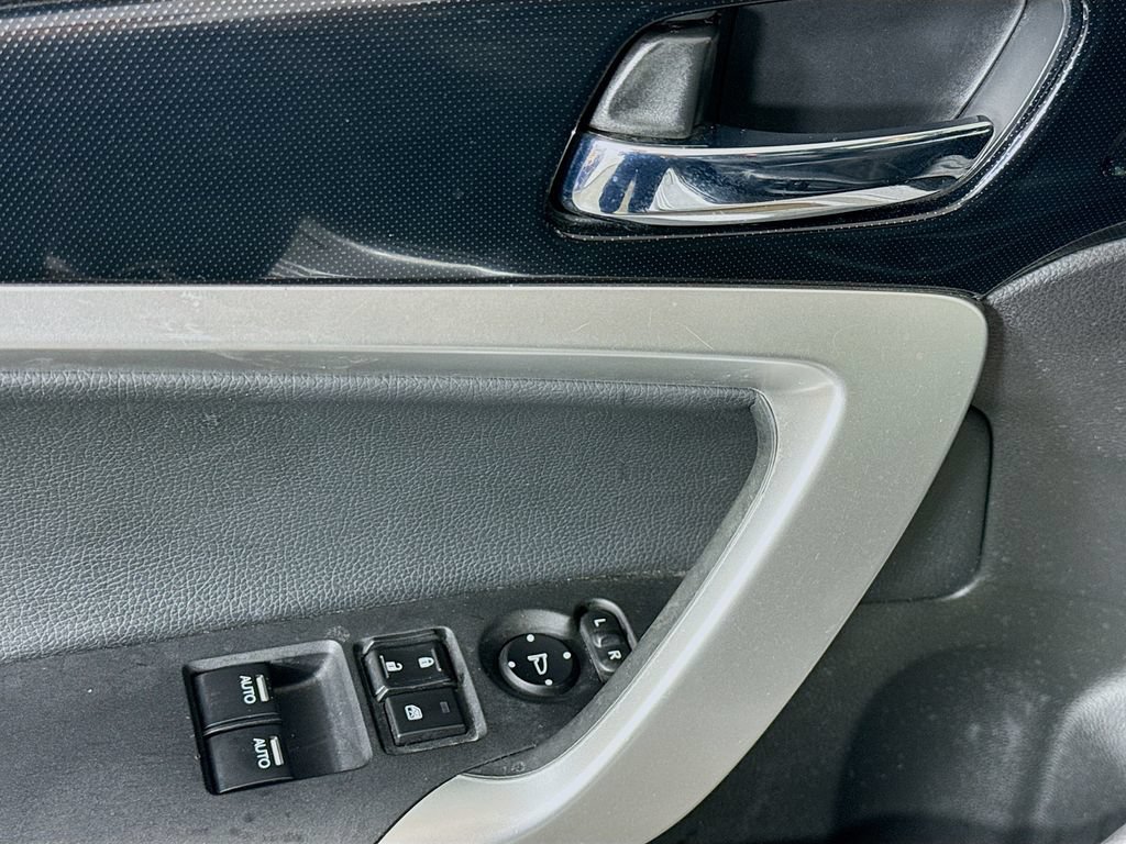 Used 2015 Honda Accord EX-L image 21