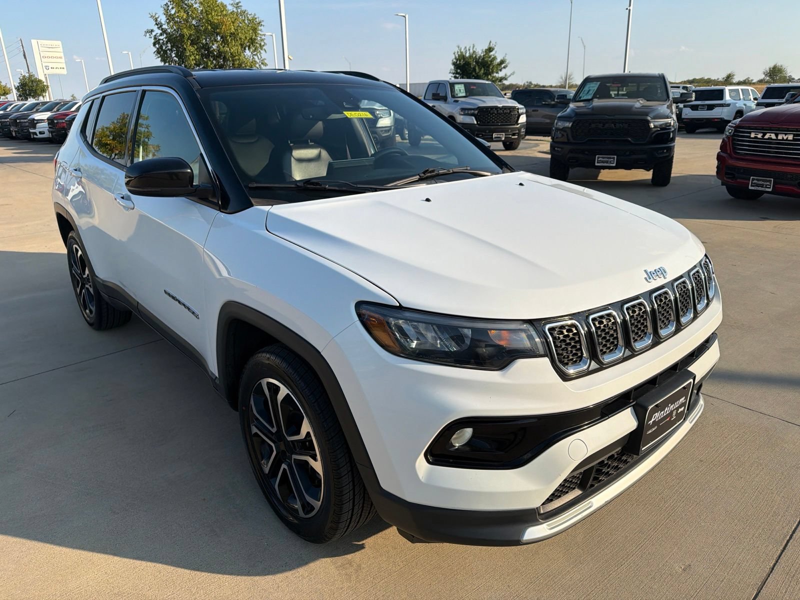 Used 2024 Jeep Compass Limited AWD/4WD image 7