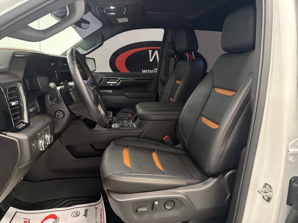 Used 2026 GMC Sierra 1500 AT4 w/ AT4 Premium Package AWD/4WD image 11