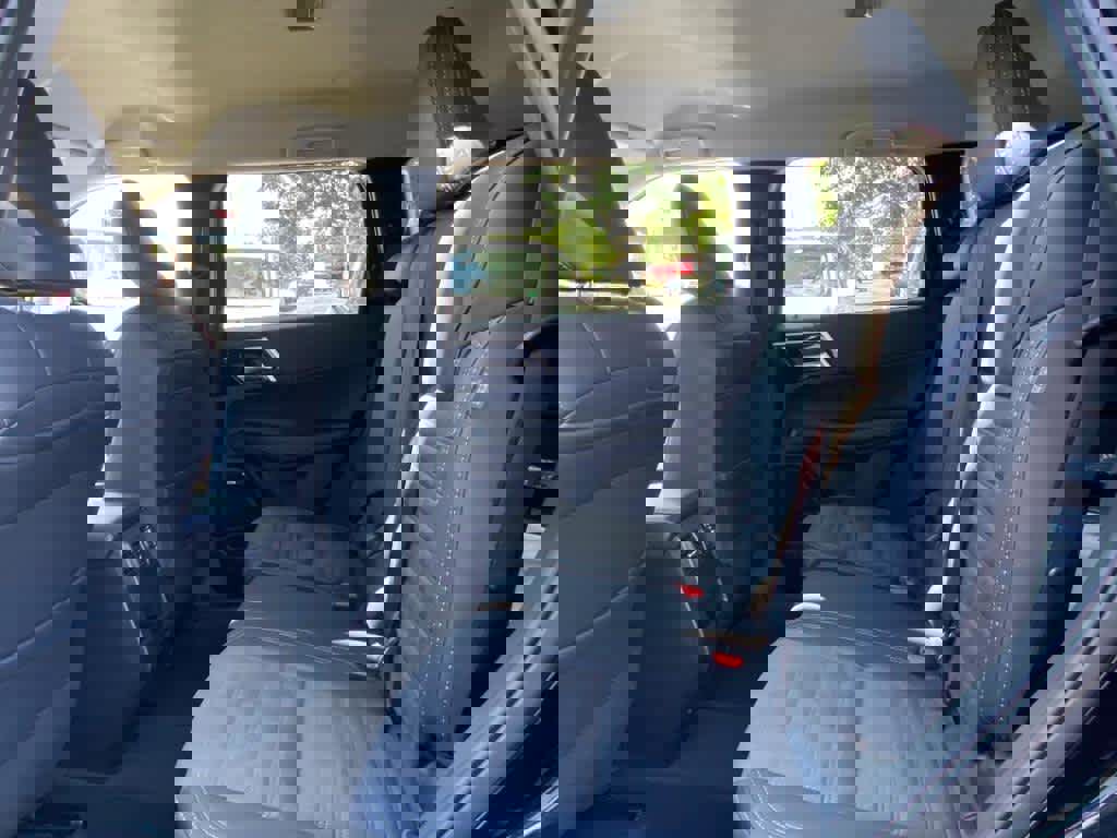 New 2025 Mitsubishi Outlander SE image 13