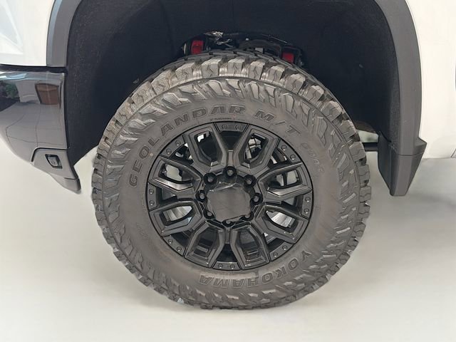 Used 2024 Chevrolet Silverado 2500 Custom w/ Custom Value Package image 24