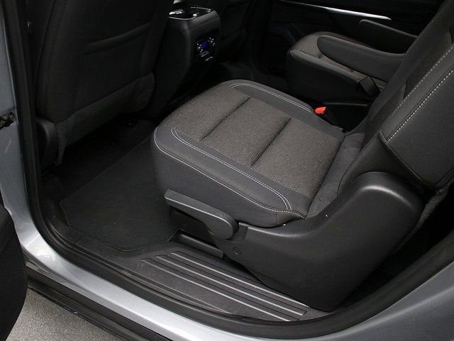 Certified 2024 Chevrolet Traverse LT image 31