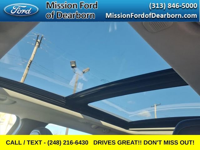 Used 2019 Jeep Cherokee Overland w/ Technology Group image 7