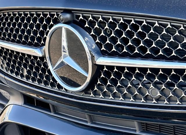 New 2026 Mercedes-Benz C 300 4MATIC Sedan image 4