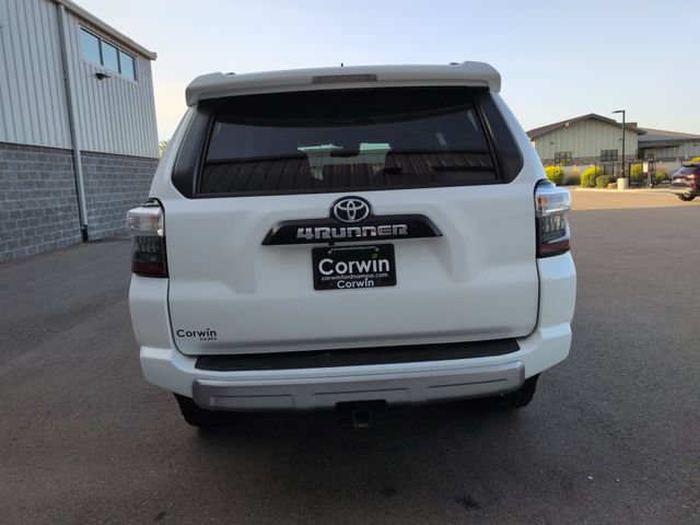 Used 2022 Toyota 4Runner TRD Off-Road AWD/4WD image 4