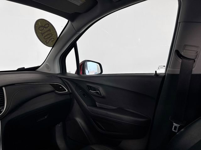 Used 2018 Chevrolet Trax LT w/ Driver Confidence Package image 22