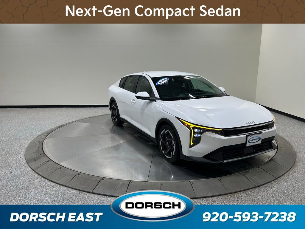 New 2026 Kia K4 EX image 3