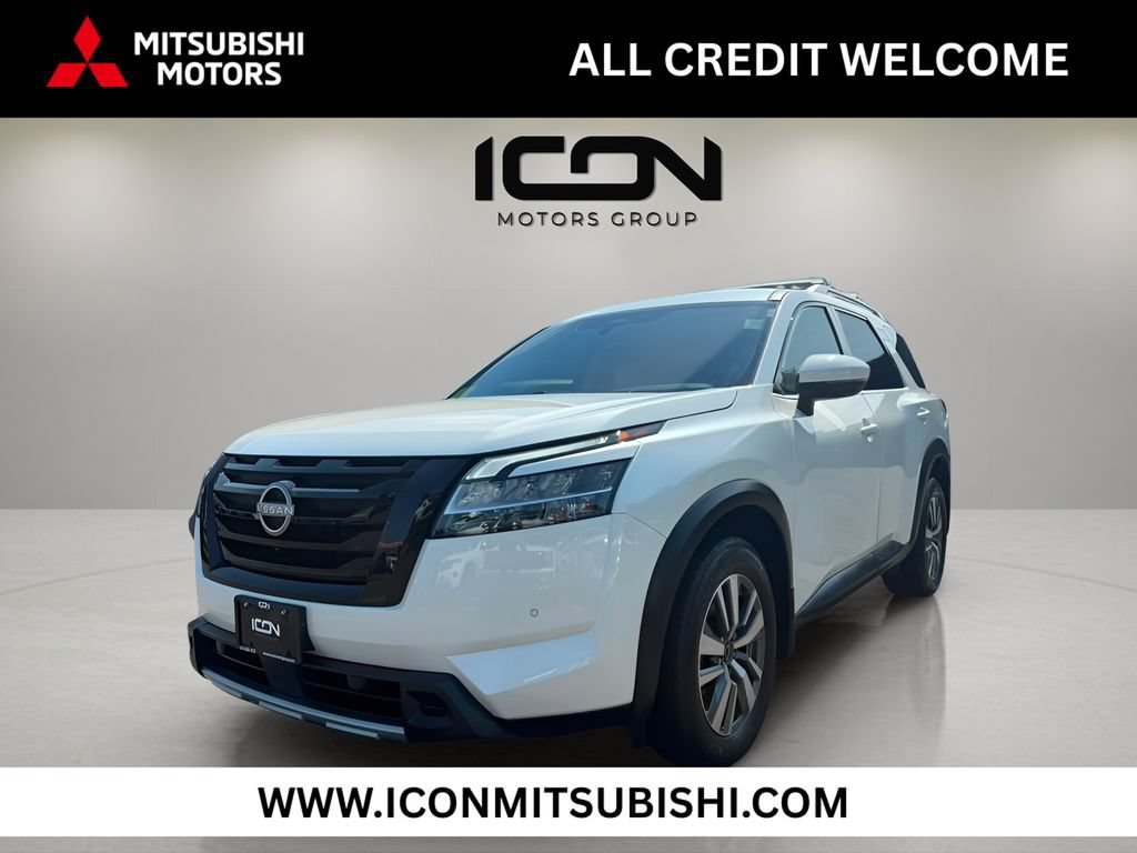Used 2024 Nissan Pathfinder SL w/ Black Appearance Package
