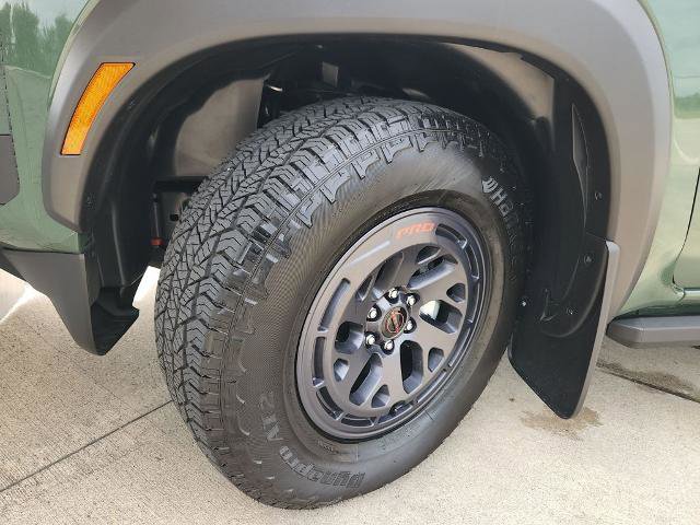 Certified 2025 Nissan Frontier Pro-X image 30