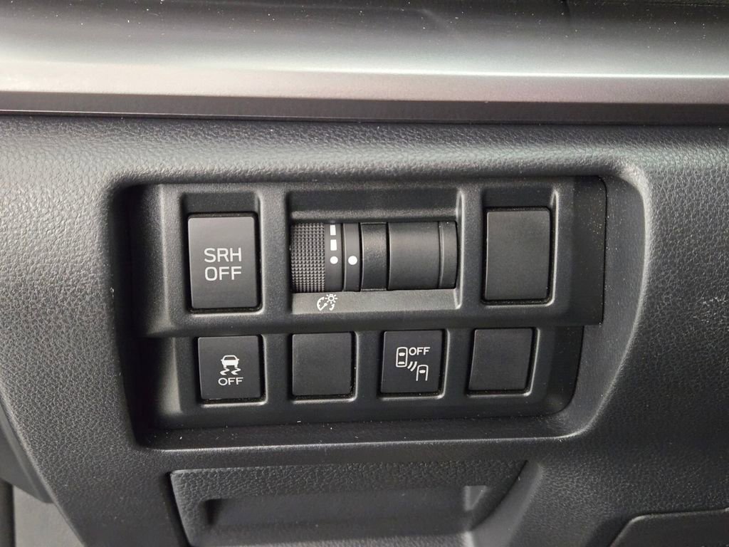 Used 2019 Subaru Crosstrek 2.0i Limited image 34