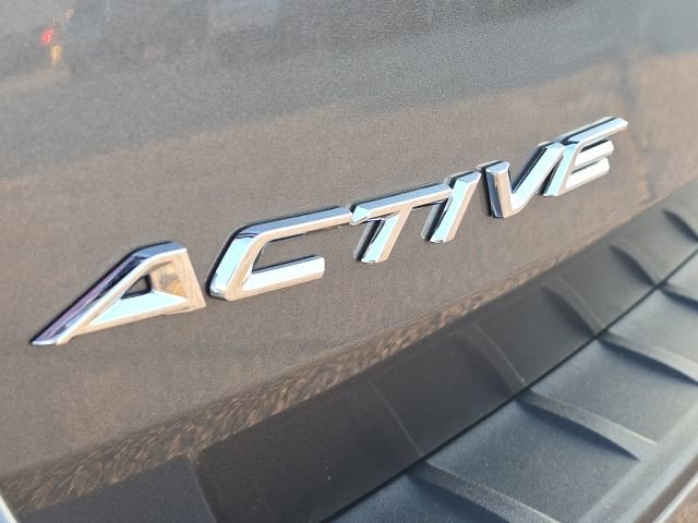 Used 2025 Ford Explorer Active RWD image 9