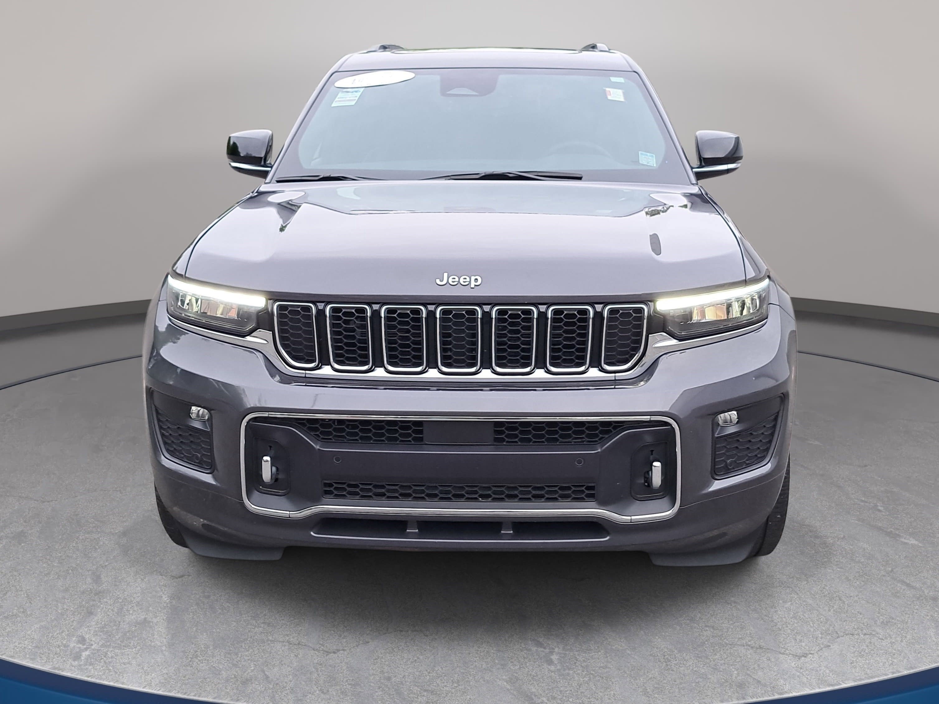 Used 2024 Jeep Grand Cherokee L Overland w/ Trailer Tow Package image 2