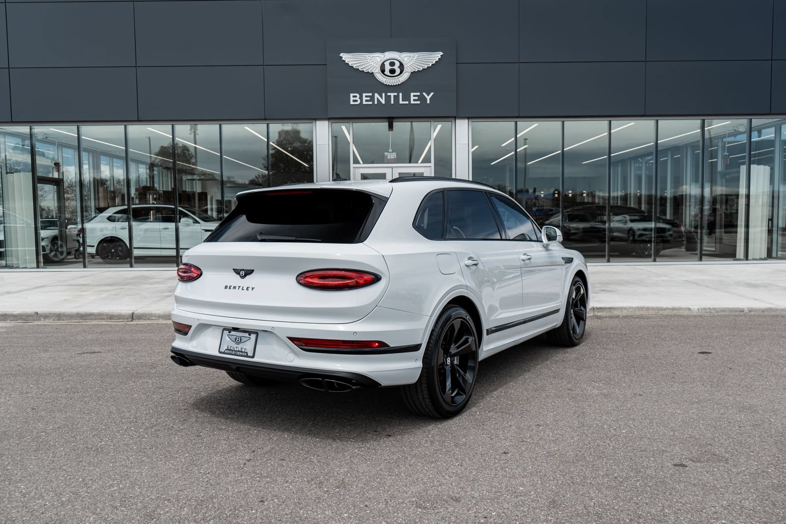 New 2026 Bentley Bentayga AWD/4WD image 3