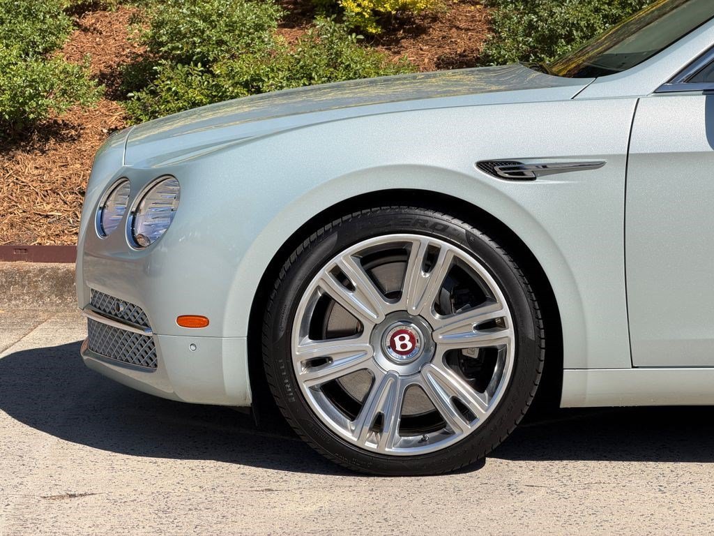 Certified 2018 Bentley Flying Spur V8 AWD/4WD image 13