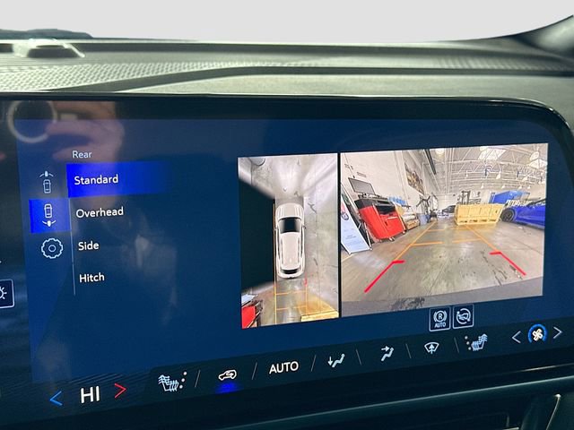 New 2026 Chevrolet Equinox EV LT image 15