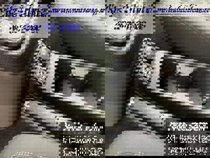 Used 2020 Ford Transit Connect XLT image 17