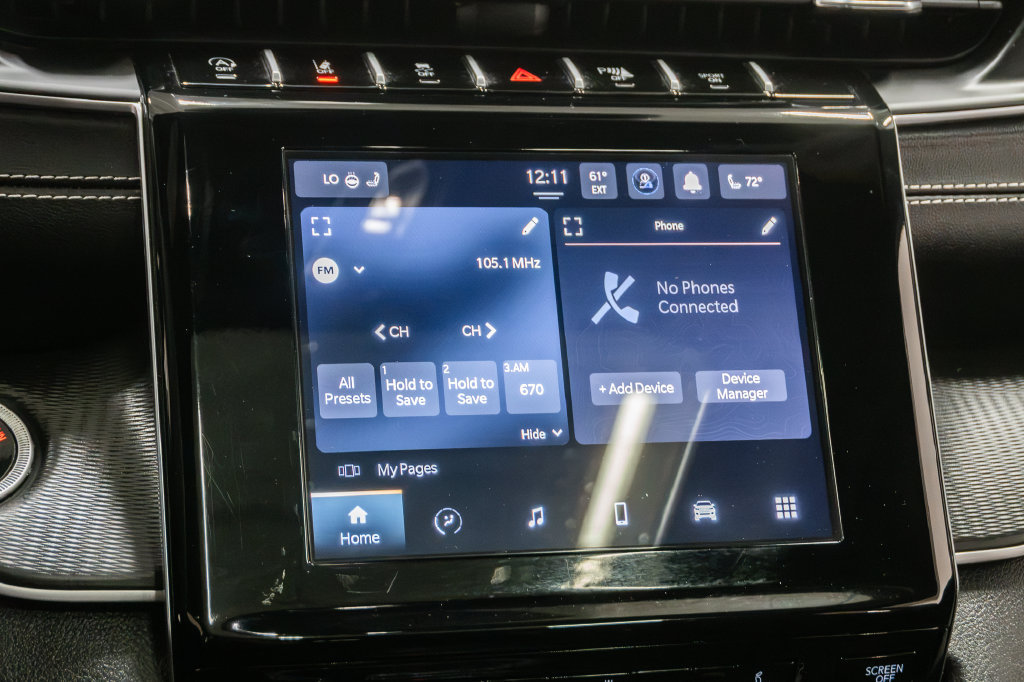 Used 2024 Jeep Grand Cherokee Altitude AWD/4WD image 18