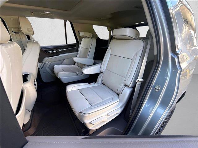 Used 2023 GMC Yukon Denali AWD/4WD image 27