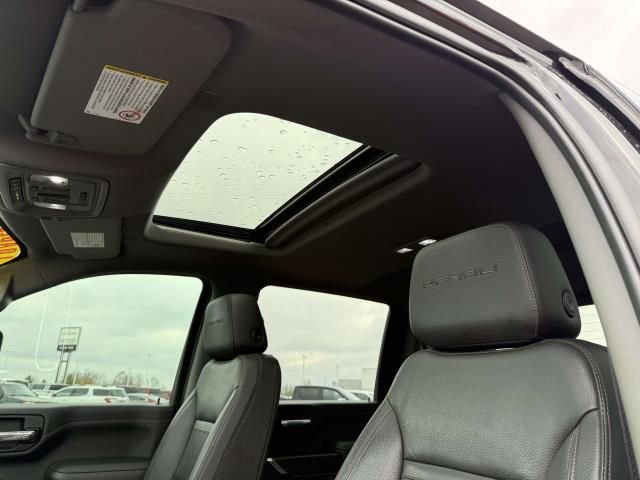 Used 2022 GMC Sierra 2500 Denali w/ Denali Black Diamond Edition image 12